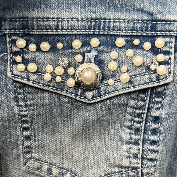 Chico’s Platinum Denim Vest   (Size 0) - Picture 7 of 15